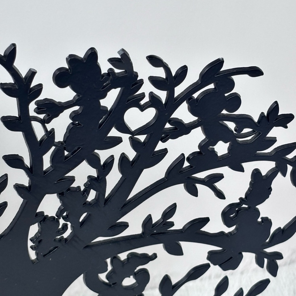 Hallmark Black Family Tree Wall Decor 🧑‍🧑‍🧒‍🧒🟰🏠 - Picture 4 of 9